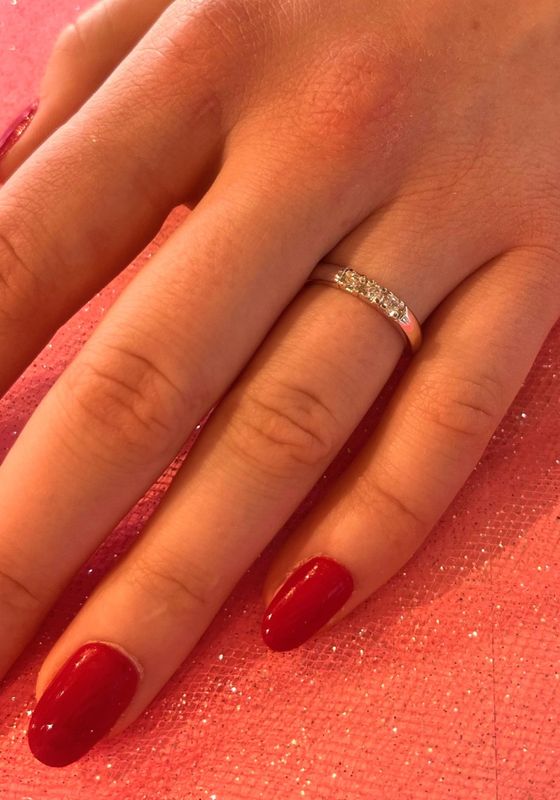 Spesialpris! Alliansering med diamanter 0.15 carat w.si (585)